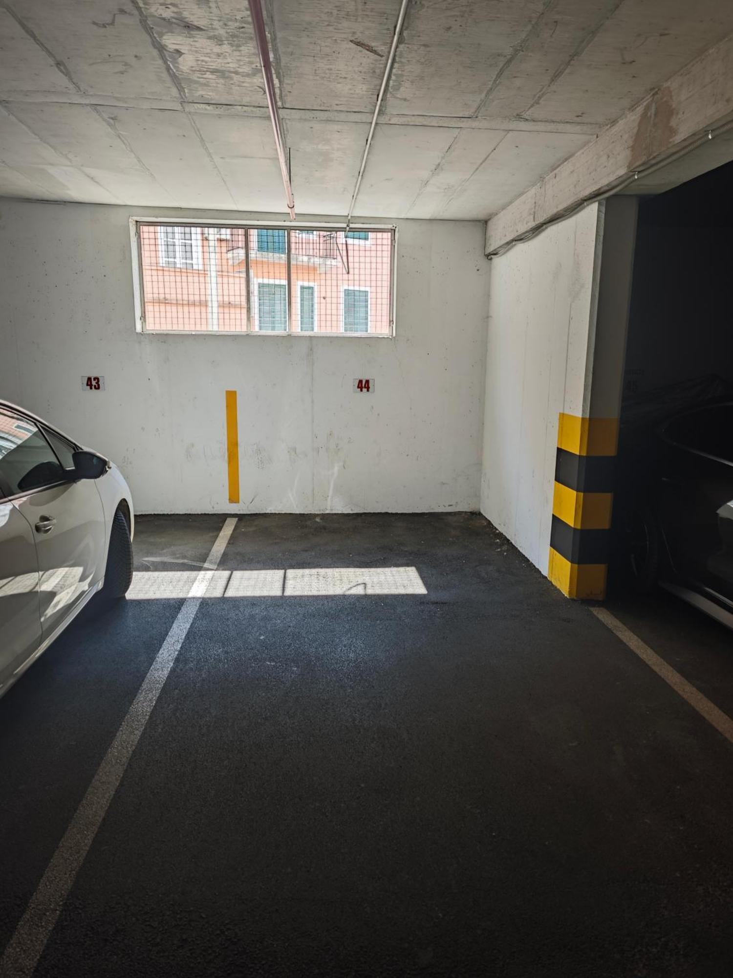 Apartment Central Old Town With Private Indoor Garage Parking Split Exterior photo